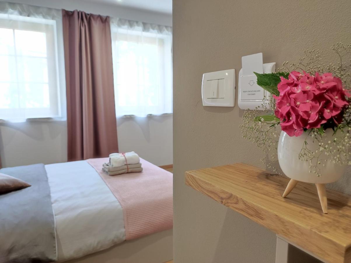 Boutique Rooms By Petric Winery Dobravlje Екстер'єр фото